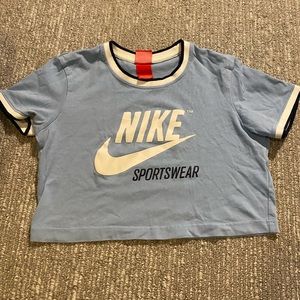 Nike cropped tee